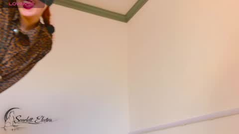 SCARLETT ELECTRA  -  online show from April 10, 2026, 3:06 pm