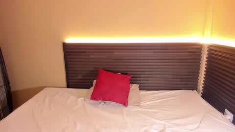 scarlett_enjoy1 online show from December 13, 2025, 7:53 pm