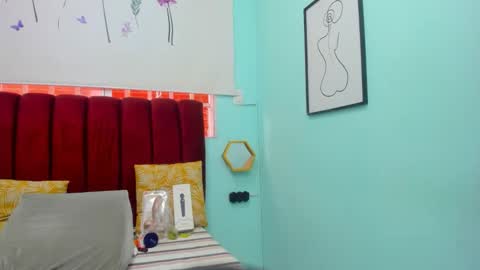 scarlett_fox20 online show from March 29, 2026, 12:05 pm