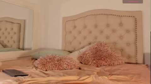 Snapshot of scarlett_grand chatting on February 10, 2025, 6:20 am Scarlett Grand online show from February 10, 2025, 6:20 am