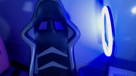 scarlett_jhonson_ch online show from April 28, 2026, 1:05 pm