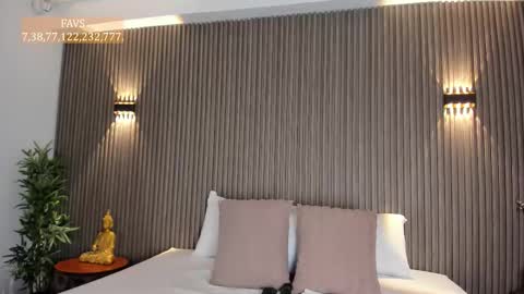 Snapshot of scarlett_model_ chatting on February 26, 2026, 10:53 pm Mon to Sat 545pm to 1030pm col online show from February 26, 2026, 10:53 pm