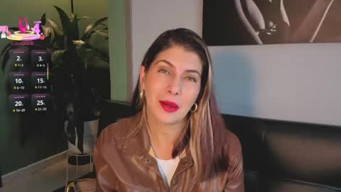 Snapshot of scarlett_moore_ chatting on April 17, 2026, 4:32 pm Scarlett online show from April 17, 2026, 4:32 pm