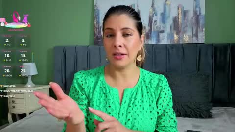Snapshot of scarlett_moore_ chatting on May 3, 2026, 5:41 pm Scarlett online show from May 3, 2026, 5:41 pm