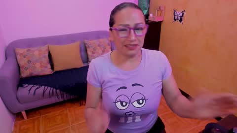 Snapshot of scarlett_sax chatting on January 14, 2026, 10:03 pm Scarlett sax online show from January 14, 2026, 10:03 pm
