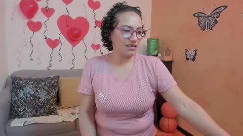 Snapshot of scarlett_sax chatting on February 20, 2026, 11:05 pm Scarlett sax online show from February 20, 2026, 11:05 pm