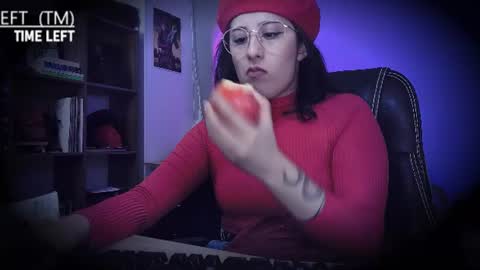 Snapshot of scarlett_sen chatting on June 20, 2026, 1:58 pm Mistress Scarlett online show from June 20, 2026, 1:58 pm