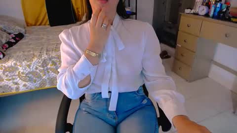 Snapshot of scarlett_sex2 chatting on April 15, 2026, 8:53 pm scarlet online show from April 15, 2026, 8:53 pm