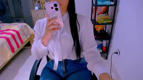 Snapshot of scarlett_sex2 chatting on May 1, 2026, 1:32 am scarlet online show from May 1, 2026, 1:32 am