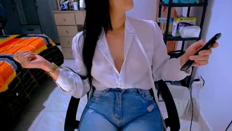 Snapshot of scarlett_sex2 chatting on May 11, 2026, 6:05 pm scarlet online show from May 11, 2026, 6:05 pm