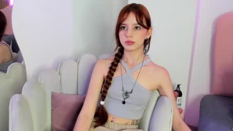 scarlett smith 3 online show from November 18, 2025, 2:50 am