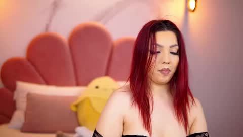 Snapshot of scarlett_veyra chatting on December 16, 2025, 7:24 am Foxi online show from December 16, 2025, 7:24 am