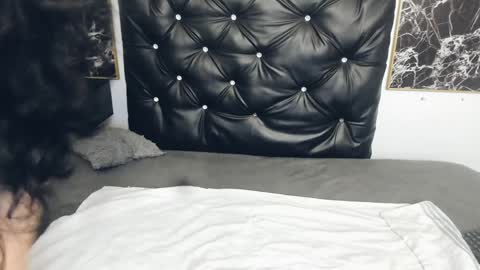 Snapshot of scarlett_w0lf chatting on January 21, 2025, 7:06 pm Scarlett online show from January 21, 2025, 7:06 pm