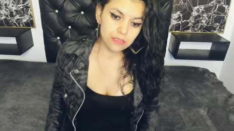 Snapshot of scarlett_w0lf chatting on February 4, 2025, 3:36 pm Scarlett online show from February 4, 2025, 3:36 pm