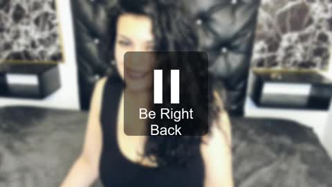 Snapshot of scarlett_w0lf chatting on February 13, 2025, 7:10 pm Scarlett online show from February 13, 2025, 7:10 pm