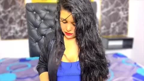 Snapshot of scarlett_w0lf chatting on October 9, 2025, 3:32 pm Scarlett online show from October 9, 2025, 3:32 pm