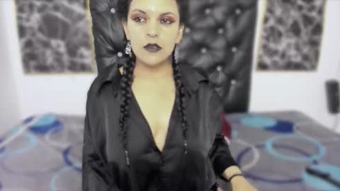 Snapshot of scarlett_w0lf chatting on November 12, 2025, 2:39 pm Scarlett online show from November 12, 2025, 2:39 pm