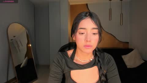 Snapshot of scarlettblaze1 chatting on December 18, 2025, 11:05 am Sacrlett Blaze online show from December 18, 2025, 11:05 am