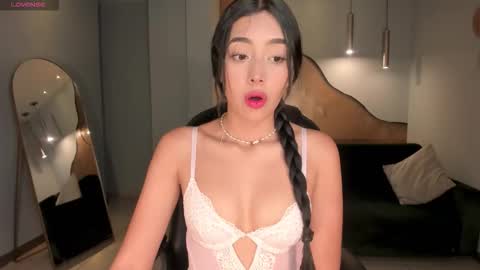 Snapshot of scarlettblaze1 chatting on December 19, 2025, 1:07 pm Sacrlett Blaze online show from December 19, 2025, 1:07 pm