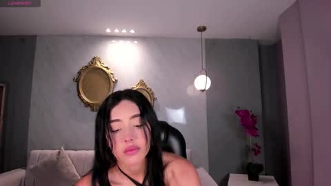 Snapshot of scarlettblaze1 chatting on January 7, 2026, 11:12 am Sacrlett Blaze online show from January 7, 2026, 11:12 am