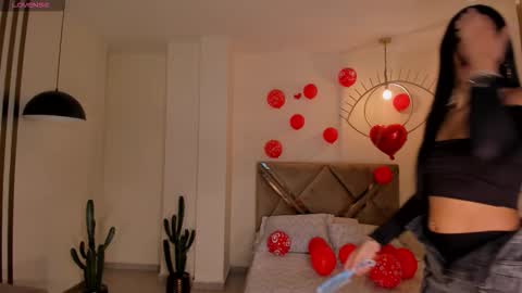 Snapshot of scarlettblaze1 chatting on February 14, 2026, 11:51 am Sacrlett Blaze online show from February 14, 2026, 11:51 am