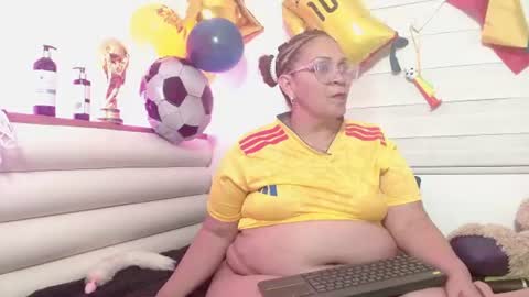 Snapshot of scarlettbooty chatting on June 24, 2026, 12:53 am scarlettbooty online show from June 24, 2026, 12:53 am