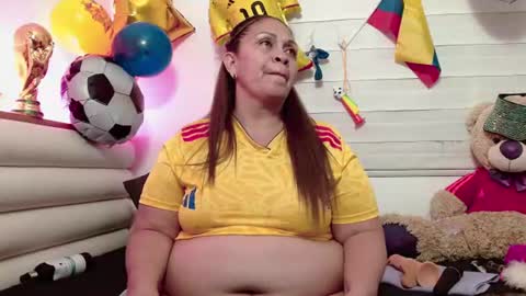 Snapshot of scarlettbooty chatting on July 4, 2026, 12:00 pm scarlettbooty online show from July 4, 2026, 12:00 pm