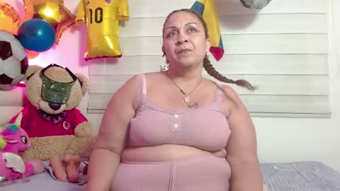 Snapshot of scarlettbooty chatting on July 15, 2026, 2:11 pm scarlettbooty online show from July 15, 2026, 2:11 pm
