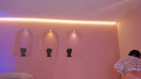 Scarlett online show from November 20, 2025, 10:59 am