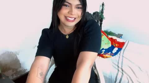 Snapshot of scarlette_mason_1 chatting on January 2, 2025, 10:33 pm KARLA online show from January 2, 2025, 10:33 pm