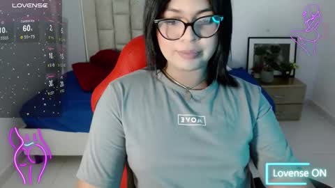 Snapshot of scarlette_mason_1 chatting on December 18, 2025, 4:07 am KARLA online show from December 18, 2025, 4:07 am