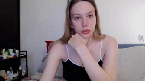 Snapshot of scarlettford chatting on April 23, 2026, 3:58 pm Scarlett online show from April 23, 2026, 3:58 pm