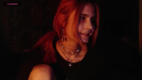 Scarlett online show from October 23, 2025, 5:33 pm