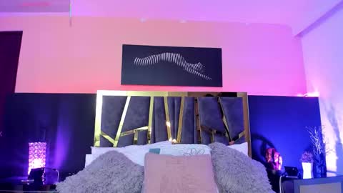 scarlettorres online show from November 19, 2025, 6:41 pm