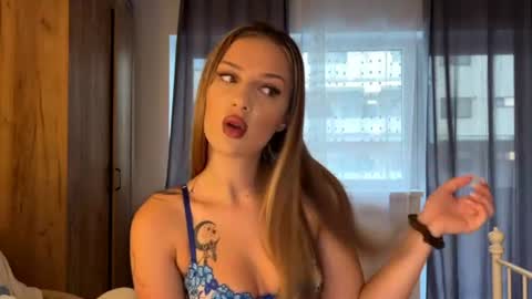 Snapshot of scarlettsmithz chatting on July 17, 2026, 3:24 am ScarlettSmithz online show from July 17, 2026, 3:24 am