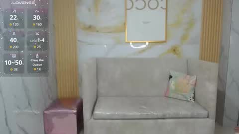 Snapshot of scarlettt_s chatting on December 13, 2025, 8:14 pm Scarlett online show from December 13, 2025, 8:14 pm