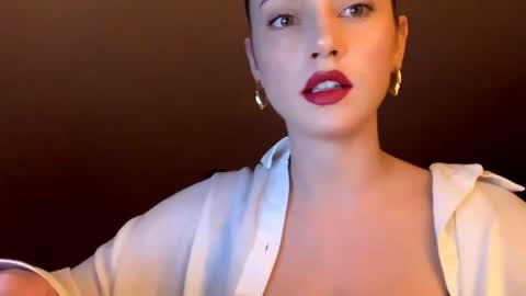 ScarlettxBlonde online show from April 5, 2026, 8:17 pm