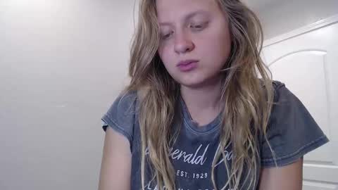 Snapshot of scartit chatting on April 17, 2026, 7:28 pm ScarTit Bernhard online show from April 17, 2026, 7:28 pm