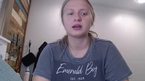 Snapshot of scartit chatting on April 19, 2026, 6:43 pm ScarTit Bernhard online show from April 19, 2026, 6:43 pm