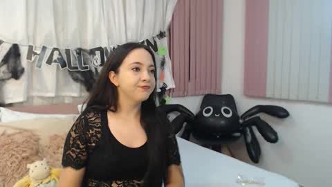 SCARLET online show from November 2, 2025, 11:56 am