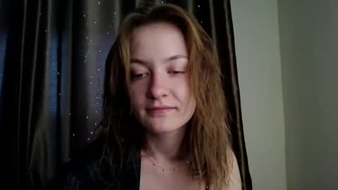 Snapshot of scented_elsa chatting on April 22, 2026, 11:12 am Elsa online show from April 22, 2026, 11:12 am