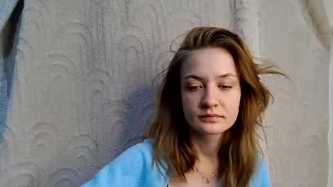 Snapshot of scented_elsa chatting on June 4, 2026, 8:15 pm Elsa online show from June 4, 2026, 8:15 pm