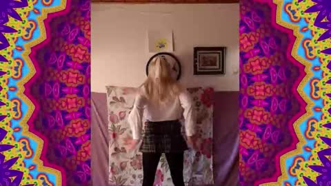 Snapshot of sch00lgirlass chatting on February 13, 2026, 7:10 pm sch00lgirlass online show from February 13, 2026, 7:10 pm