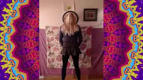 Snapshot of sch00lgirlass chatting on February 22, 2026, 7:45 pm sch00lgirlass online show from February 22, 2026, 7:45 pm