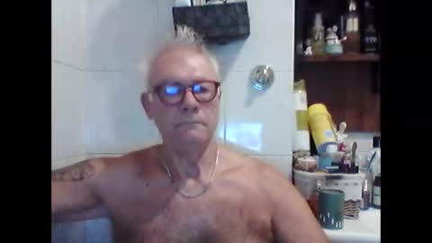 schizzodoro online show from September 29, 2025, 4:39 am