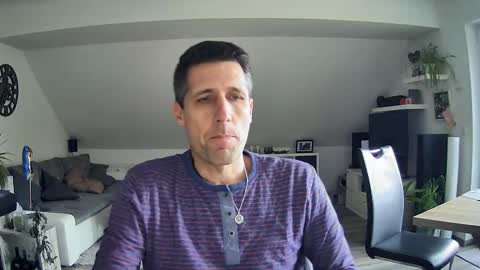 Snapshot of schnuckigeil chatting on February 16, 2026, 3:08 pm Dildomen online show from February 16, 2026, 3:08 pm