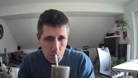 Snapshot of schnuckigeil chatting on February 18, 2026, 11:17 am Dildomen online show from February 18, 2026, 11:17 am