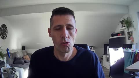 Snapshot of schnuckigeil chatting on March 3, 2026, 8:31 am Dildomen online show from March 3, 2026, 8:31 am