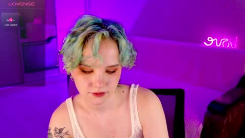 Snapshot of school_love chatting on March 10, 2025, 4:14 pm Rina online show from March 10, 2025, 4:14 pm