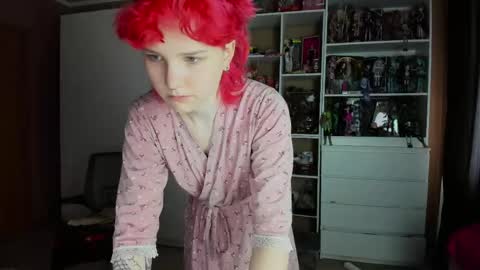 Snapshot of school_love chatting on May 1, 2026, 7:24 am Rina online show from May 1, 2026, 7:24 am